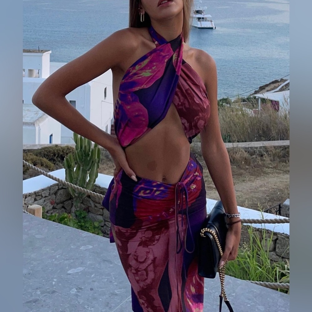 With Jean Naomi Set (skirt and top) in Flamboyant Anthurium